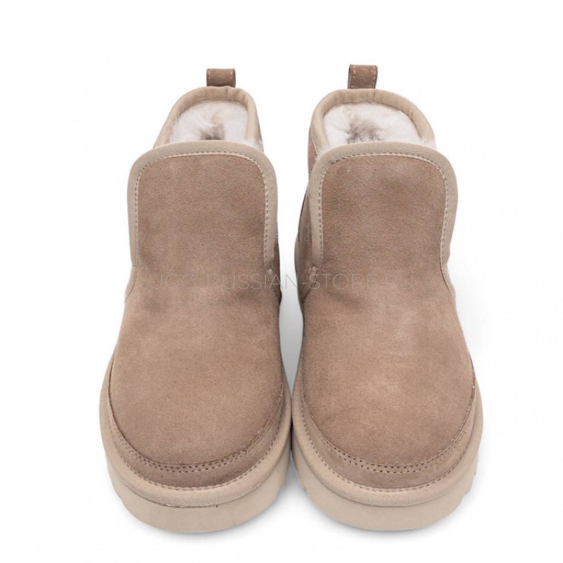 UGG Neumel Minimal Sand 22