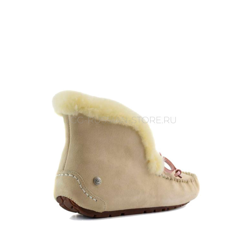 Alena Sand 22